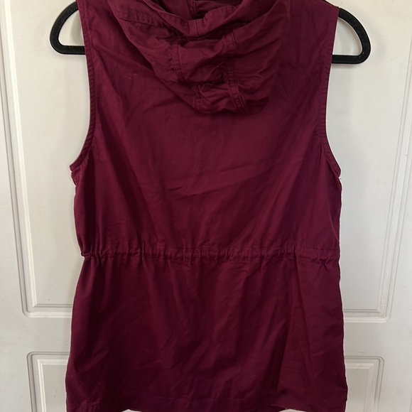 2SABLE💫Women’s Burgundy Military Drawstring Hoodie Vest - Picture 12 of 13
